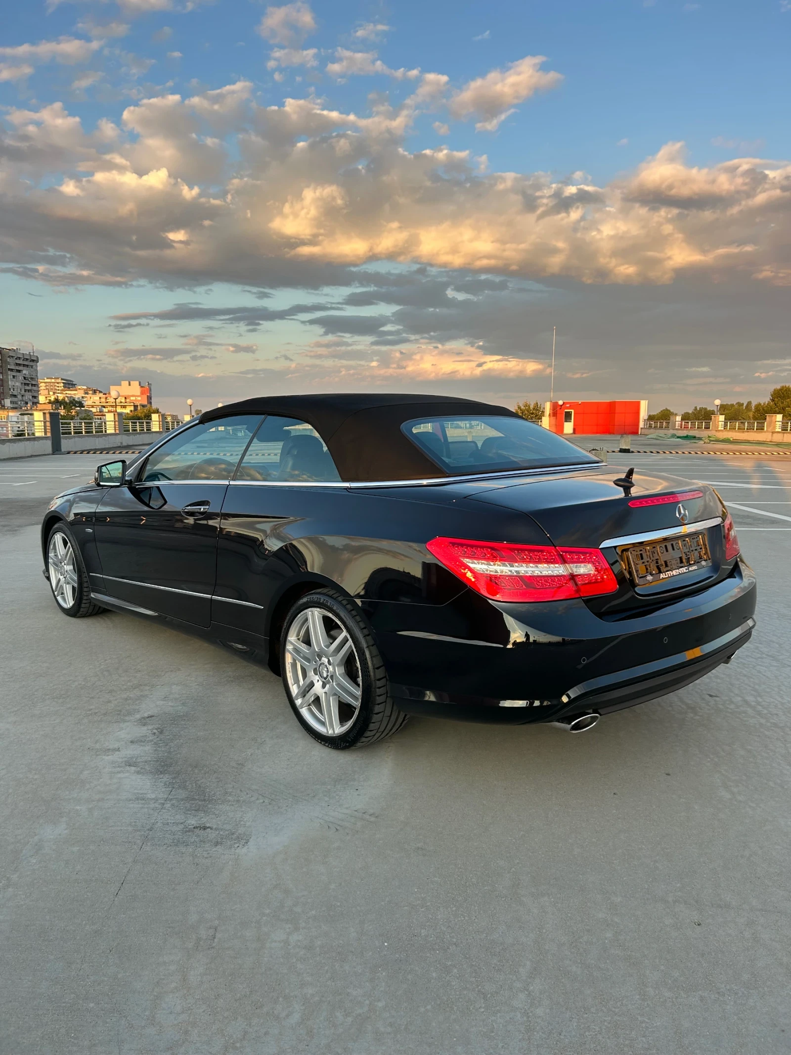 Mercedes-Benz E 350 CDI // AMG PACK // AIRSCARF //ОБДУХВАНЕ , снимка 10 - Автомобили и джипове - 55417639