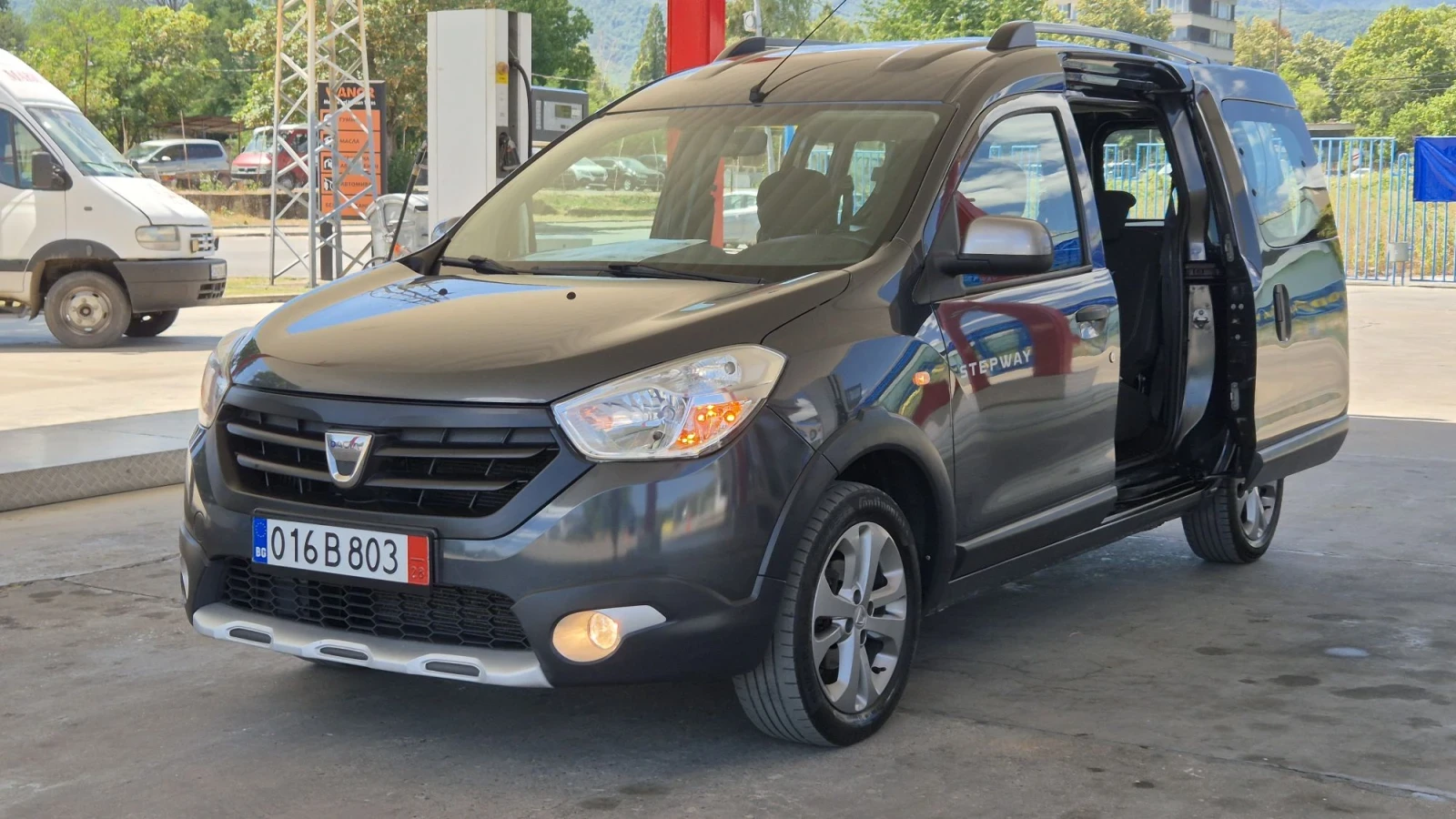 Dacia Dokker 1.5DCI 90К.С ТОП* ЕВРО6, снимка 7 - Автомобили и джипове - 55672837