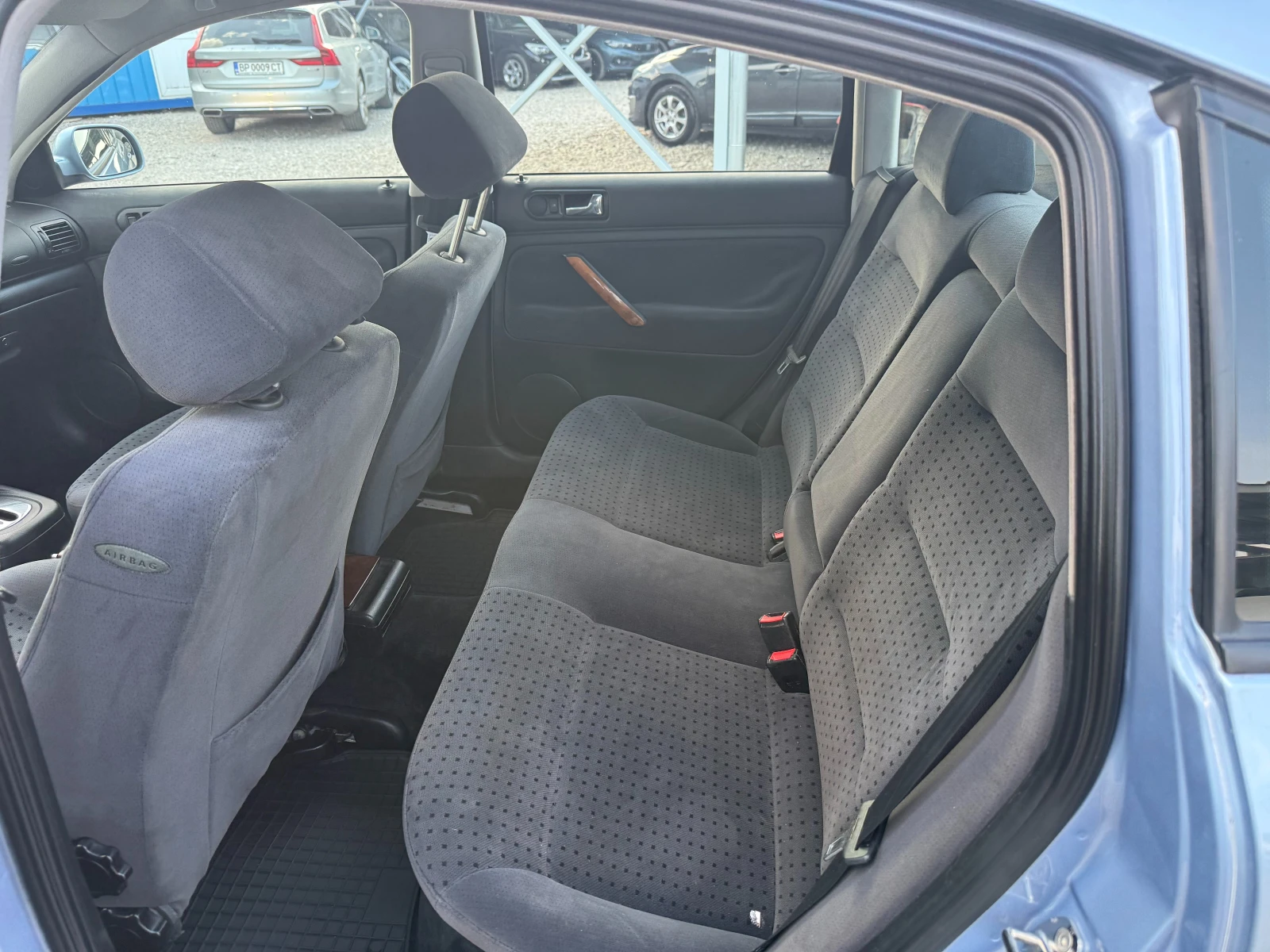 VW Passat 1, 9 TDI КЛИМАТРОНИК !! АВТОМАТИК !! 110 кс.  , снимка 14 - Автомобили и джипове - 56049295