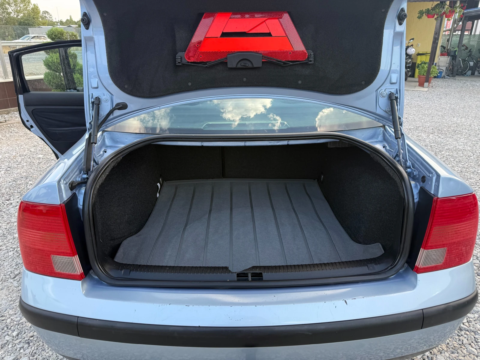 VW Passat 1, 9 TDI КЛИМАТРОНИК !! АВТОМАТИК !! 110 кс.  , снимка 15 - Автомобили и джипове - 56049295