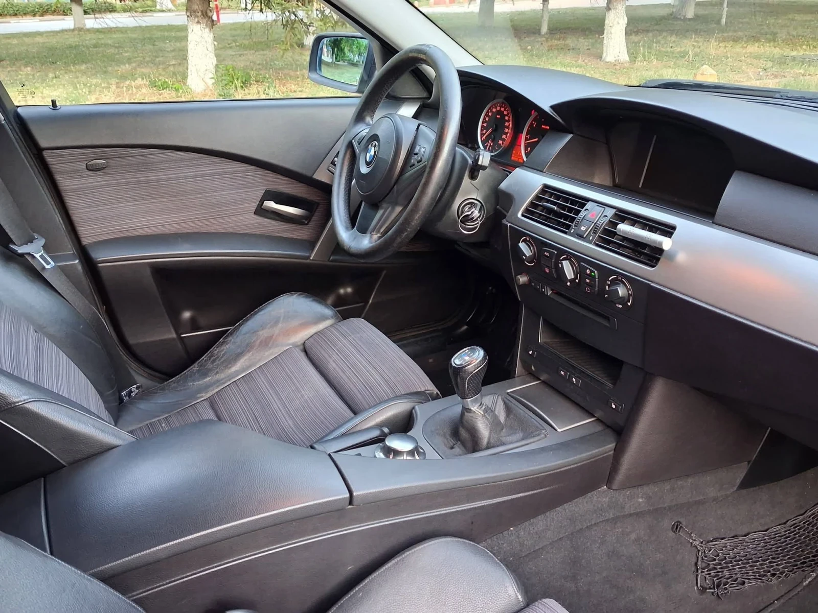 BMW 520 2.2i 170 kс Бензин , снимка 7 - Автомобили и джипове - 56466413