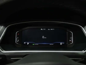 VW Tiguan Highline R-Line No Accident Fender 360CAM Panoram/, снимка 13