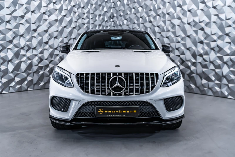 Mercedes-Benz GLE 350 d 4M AMG* Night* Pano, снимка 2 - Автомобили и джипове - 48392034