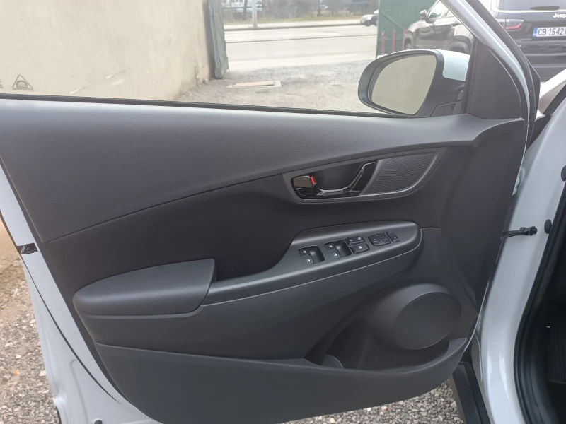 Hyundai Kona 1.6 hibrid, снимка 10 - Автомобили и джипове - 53386637