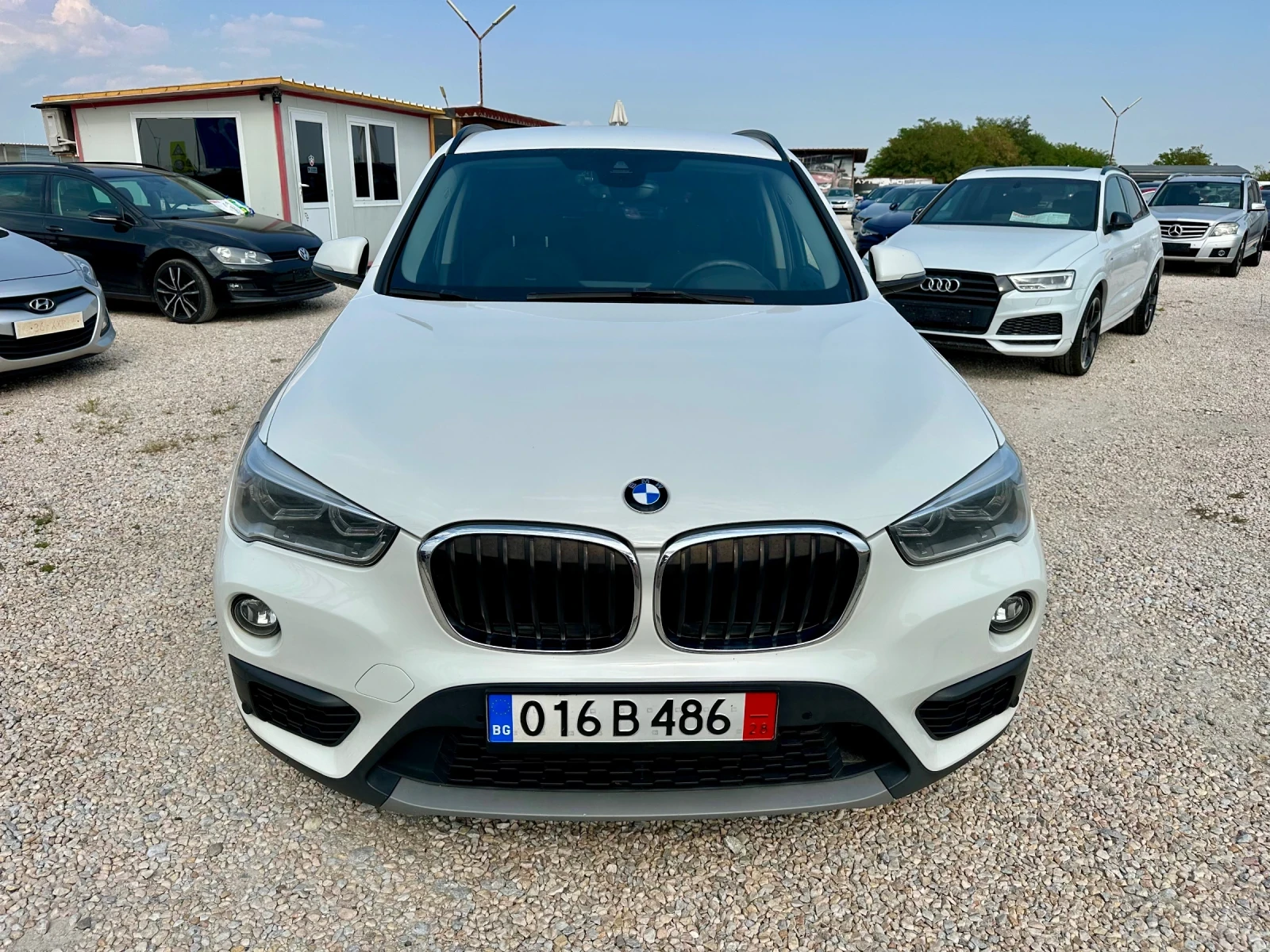 BMW X1 SWISS 2.0i x-drive Head-up  AVTOMAT самопаркиране