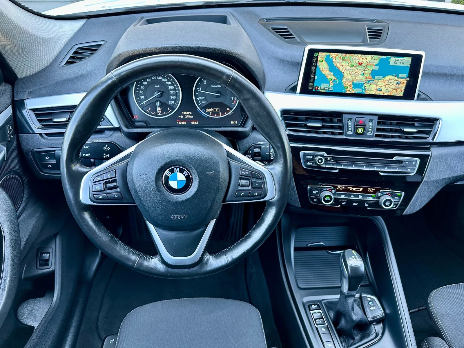 BMW X1 SWISS 2.0i x-drive Head-up  AVTOMAT самопаркиране | Mobile.bg — изображение 15