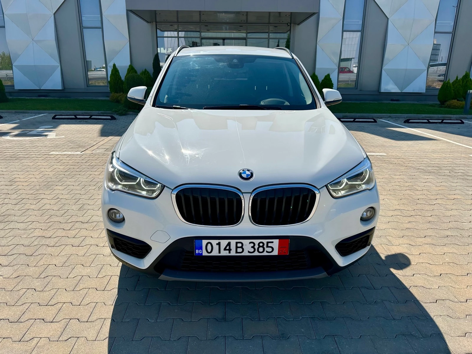 BMW X1 SWISS 2.0i x-drive Head-up  AVTOMAT самопаркиране - изображение 2