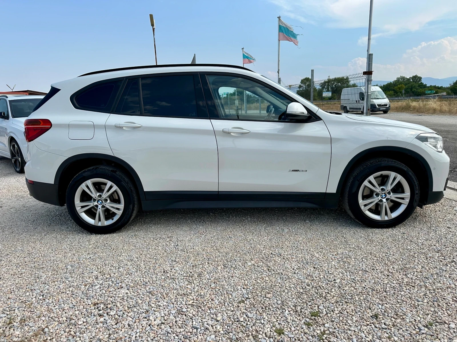 BMW X1 SWISS 2.0i x-drive Head-up  AVTOMAT самопаркиране, снимка 7 - Автомобили и джипове - 46783415