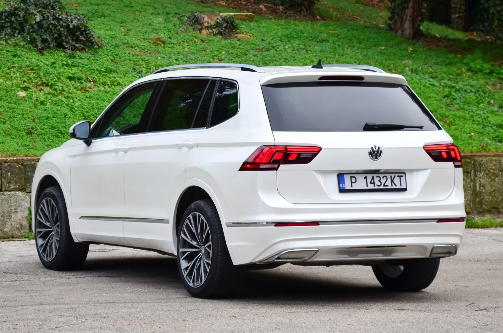 VW Tiguan Allspace Перла - изображение 4