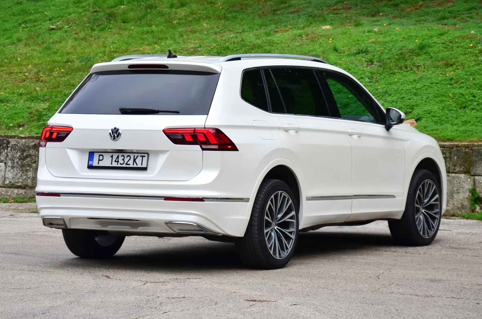 VW Tiguan Allspace Перла - изображение 6