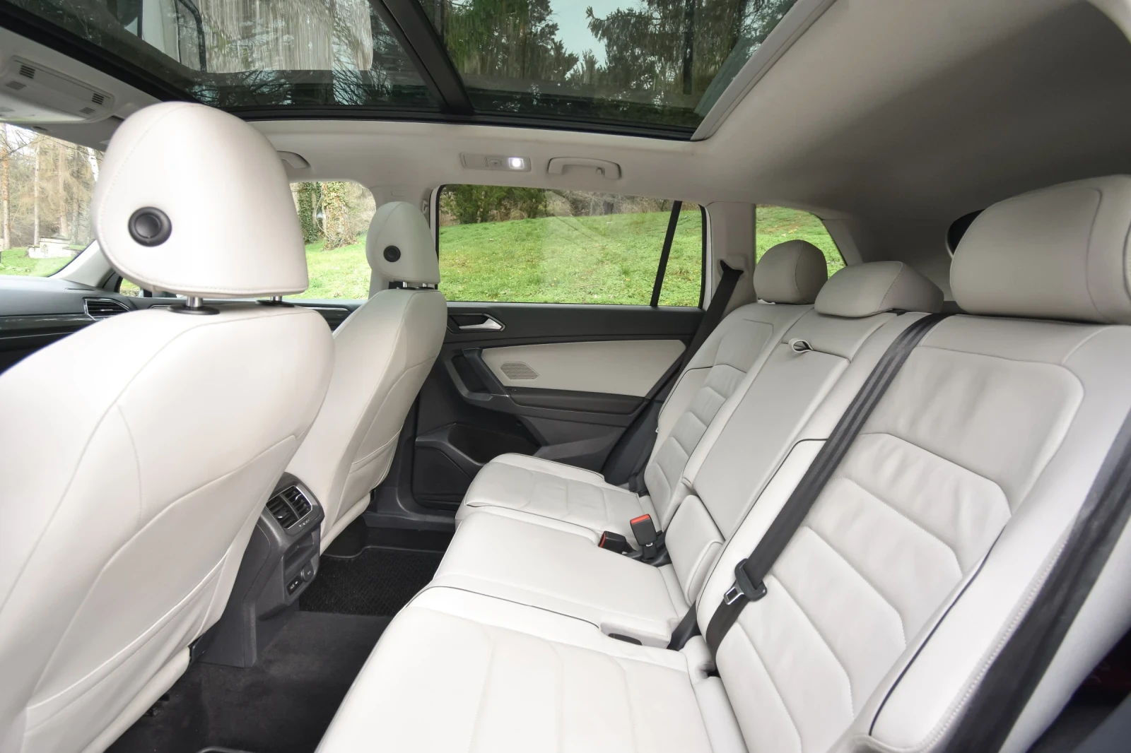VW Tiguan Allspace Перла - изображение 10