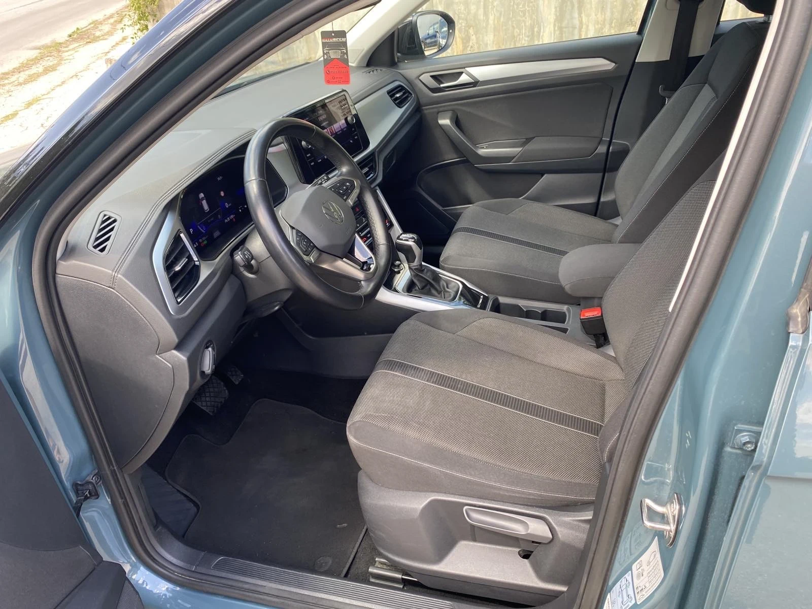 VW T-Roc 1.5 TSI DSG Face Digital Distronic Asist - изображение 5