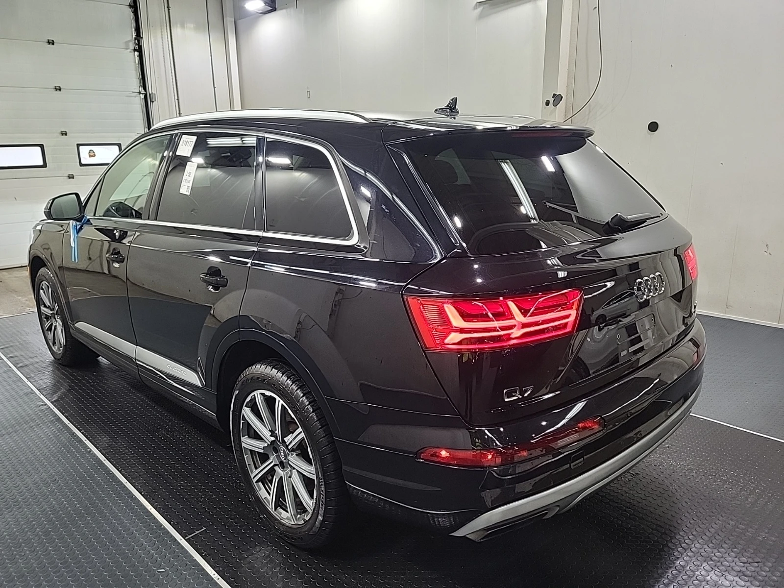 Audi Q7 * CARFAX* БЕЗ ПЪРВОНАЧАЛНА*  - изображение 3