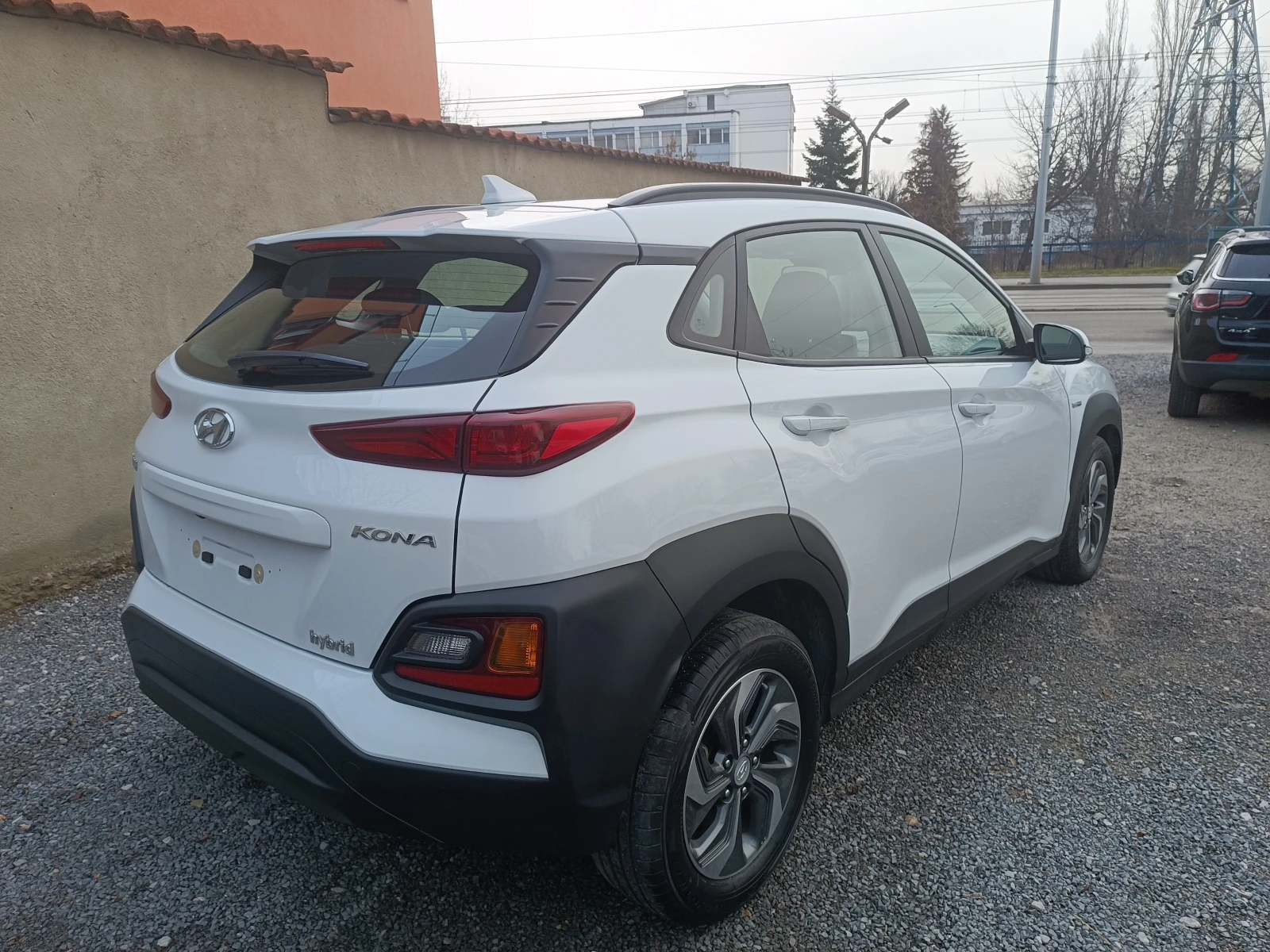 Hyundai Kona 1.6i hibrid - изображение 4