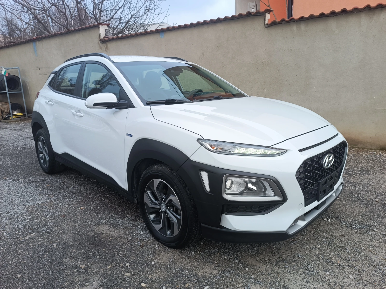 Hyundai Kona 1.6i hibrid - изображение 7