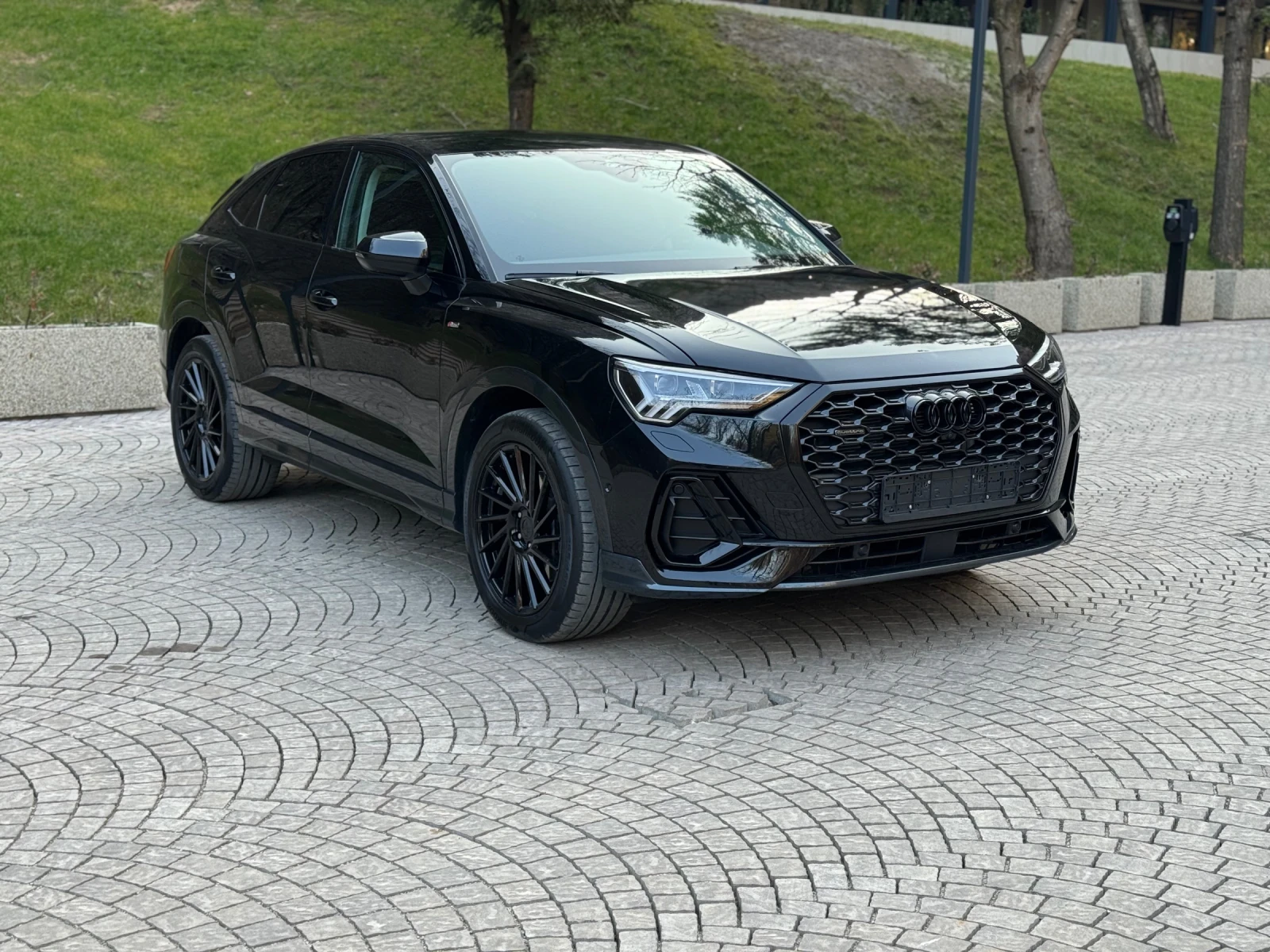 Audi Q3 Sportback 40tdi S-Line 4x4, снимка 2 - Автомобили и джипове - 53873675