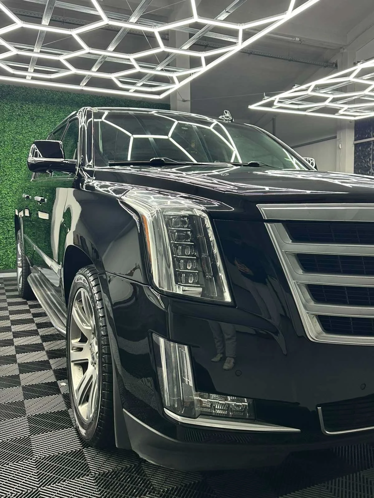 Cadillac Escalade, снимка 2 - Автомобили и джипове - 54068335