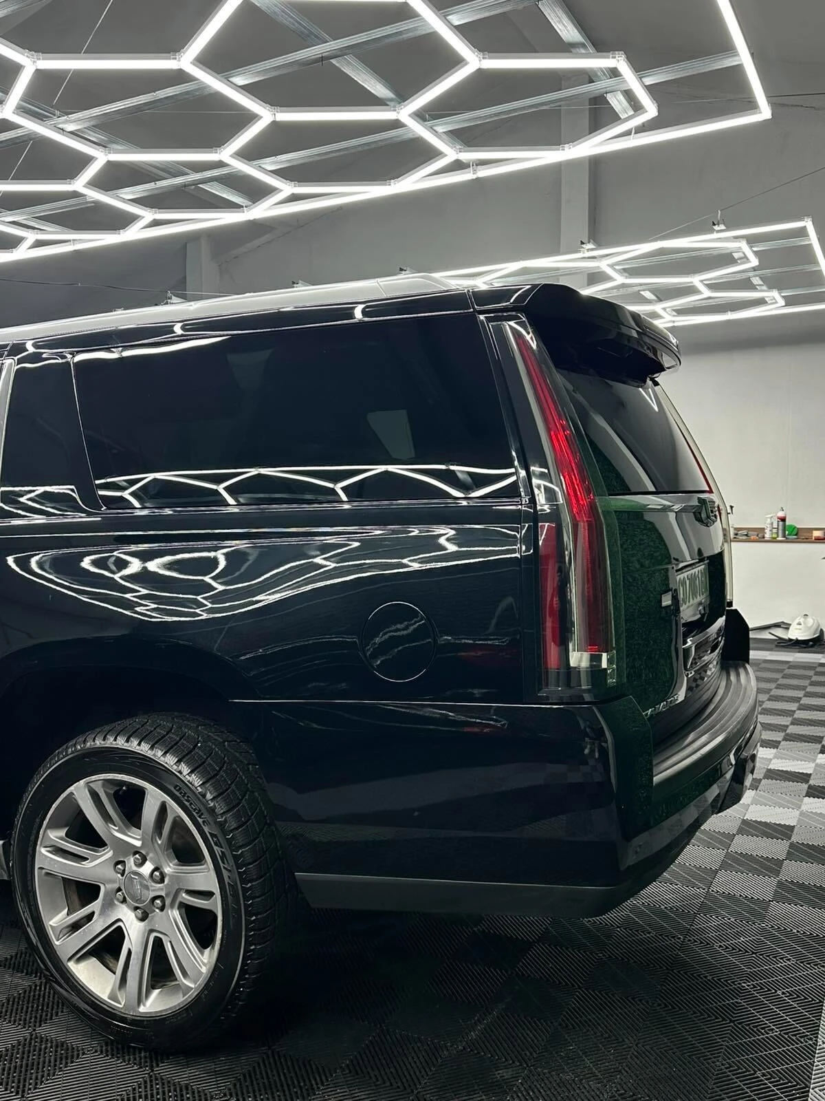 Cadillac Escalade, снимка 5 - Автомобили и джипове - 54068335