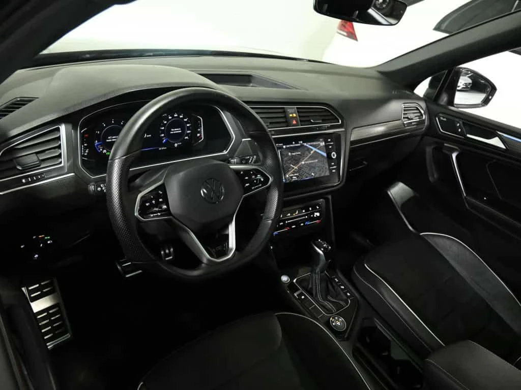 VW Tiguan Highline R-Line No Accident Fender 360CAM Panoram/ | Mobile.bg � ����������� 10