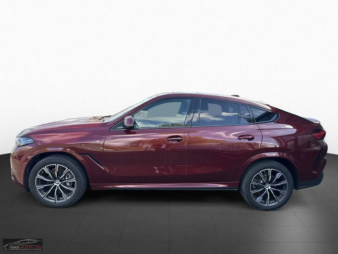 BMW X6 40i/381HP/M-SPORT/SOFT/360/HUD/PANO/H&K/421z, снимка 2 - Автомобили и джипове - 54595583
