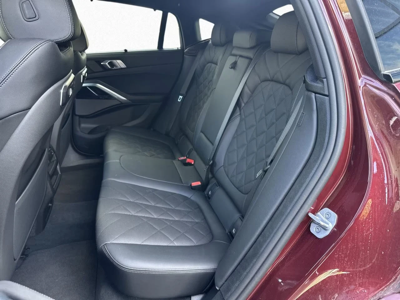 BMW X6 40i/381HP/M-SPORT/SOFT/360/HUD/PANO/H&K/421z, снимка 12 - Автомобили и джипове - 54595583