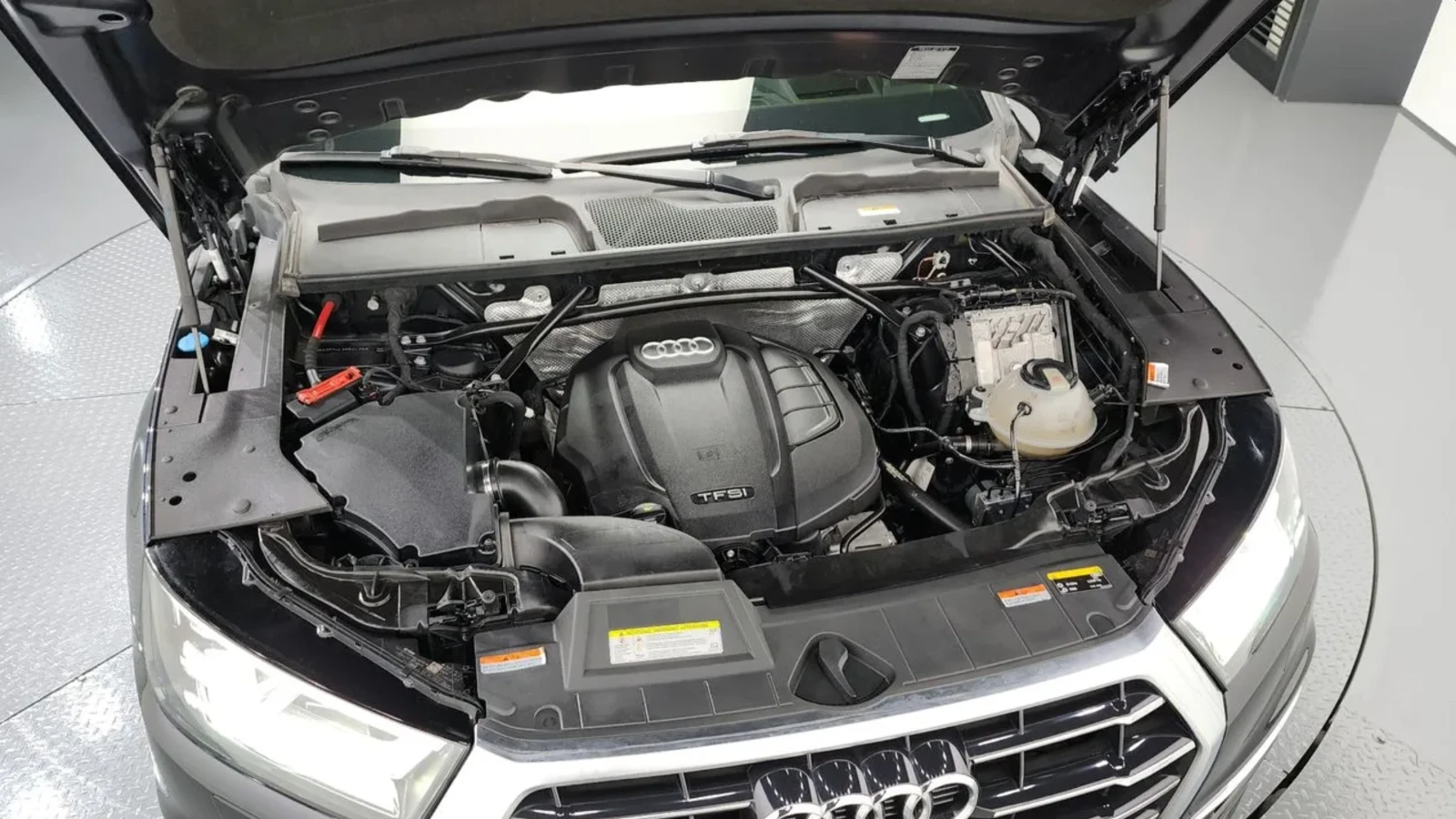 Audi Q5 45 TFSI QUATTRO | ПОДГРЕВ | ПАНОРАМА, снимка 5 - Автомобили и джипове - 54737533