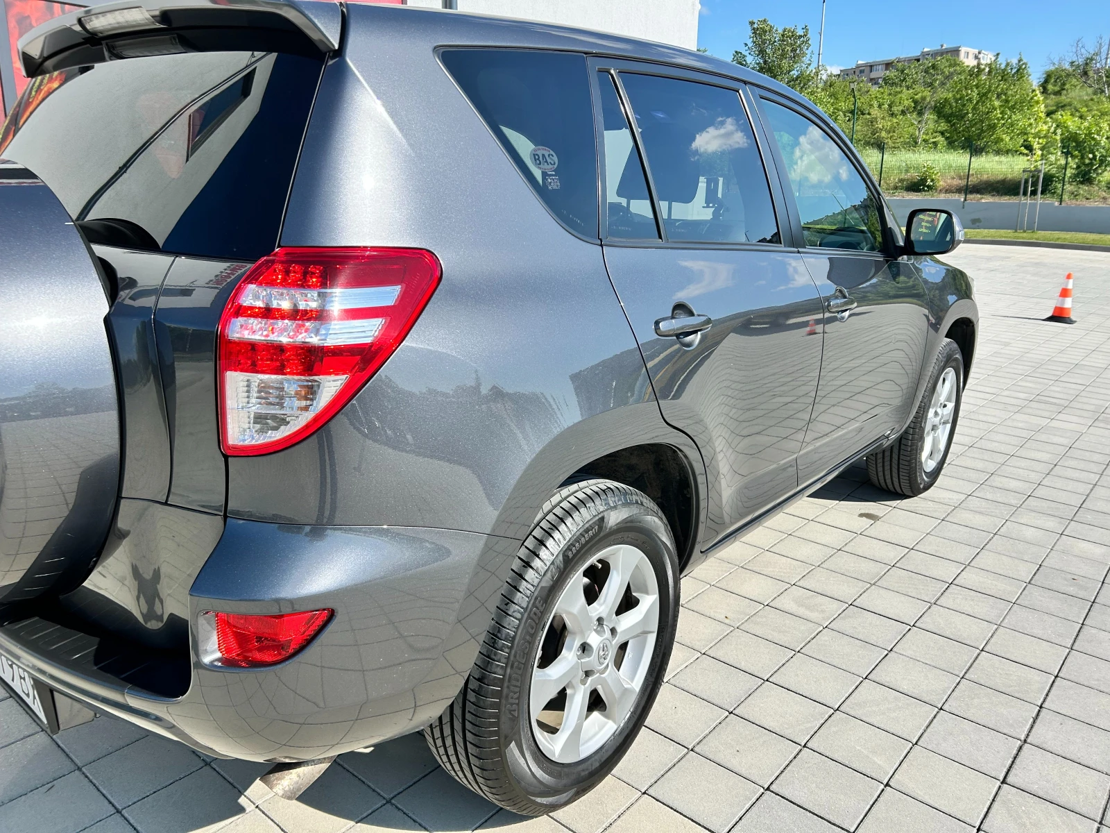 Toyota Rav4 FASELIFT, снимка 2 - Автомобили и джипове - 54811903