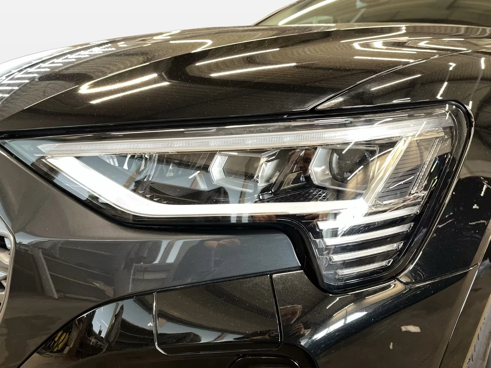 Audi Q8 55 E-TRON / QUATTRO / HUD / VIRTUAL PLUS / AIR, снимка 6 - Автомобили и джипове - 55202420