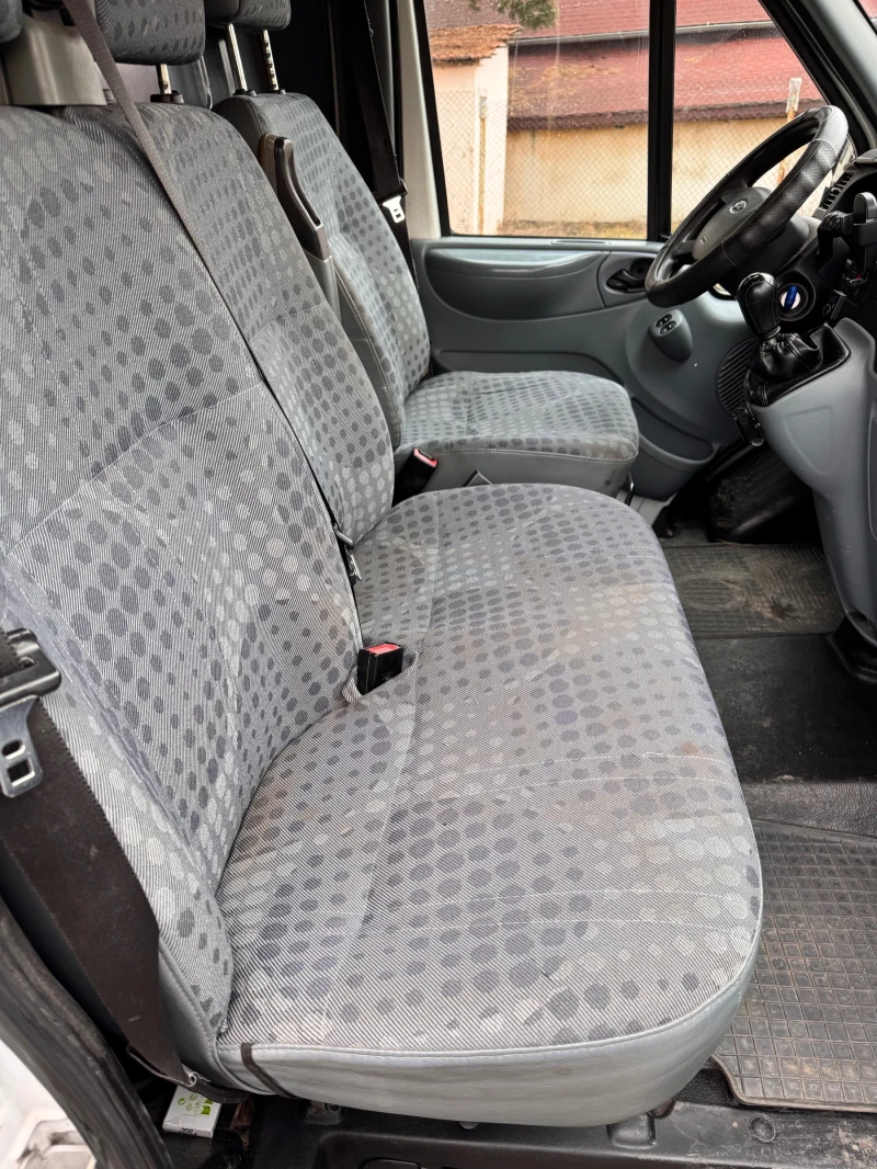 Ford Transit 2.2TDCI Климатик Теглич, снимка 14 - Бусове и автобуси - 49306332