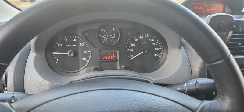 Peugeot Expert 2.0 HDI 120кс., снимка 17 - Бусове и автобуси - 52883509