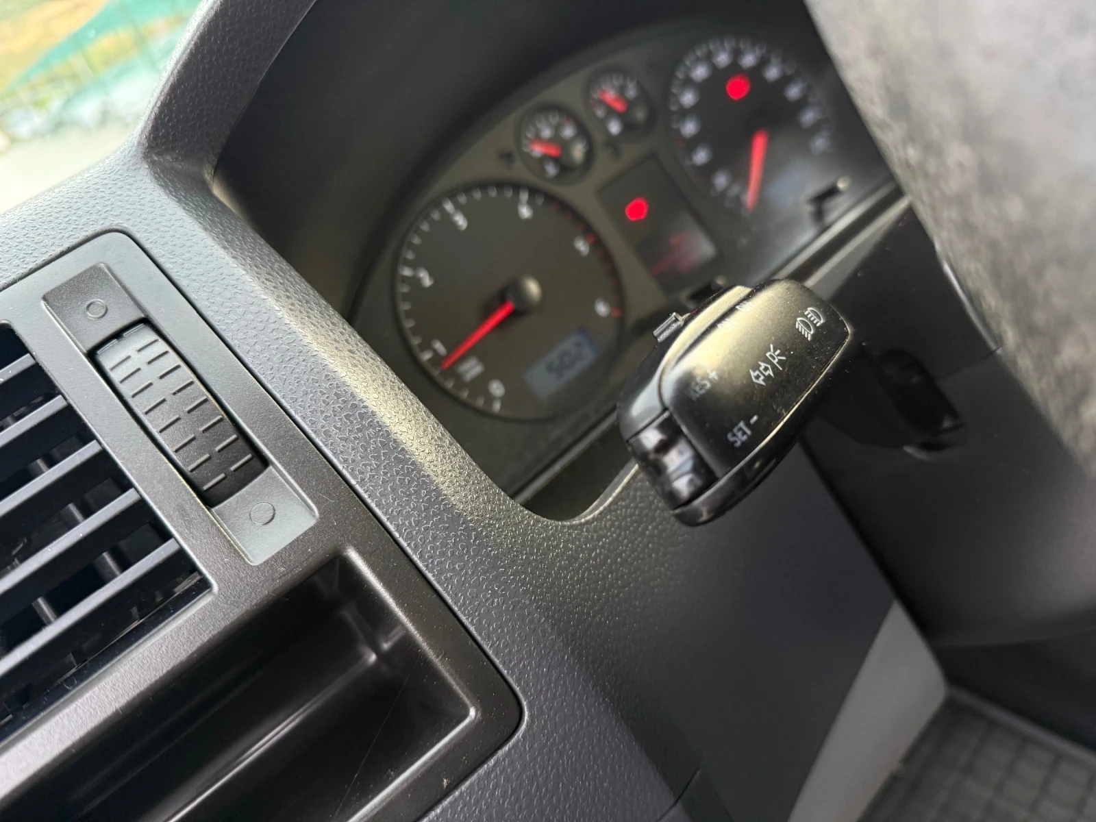 VW Transporter T5 2.5TDI 6+ 1  КЛИМА - изображение 9