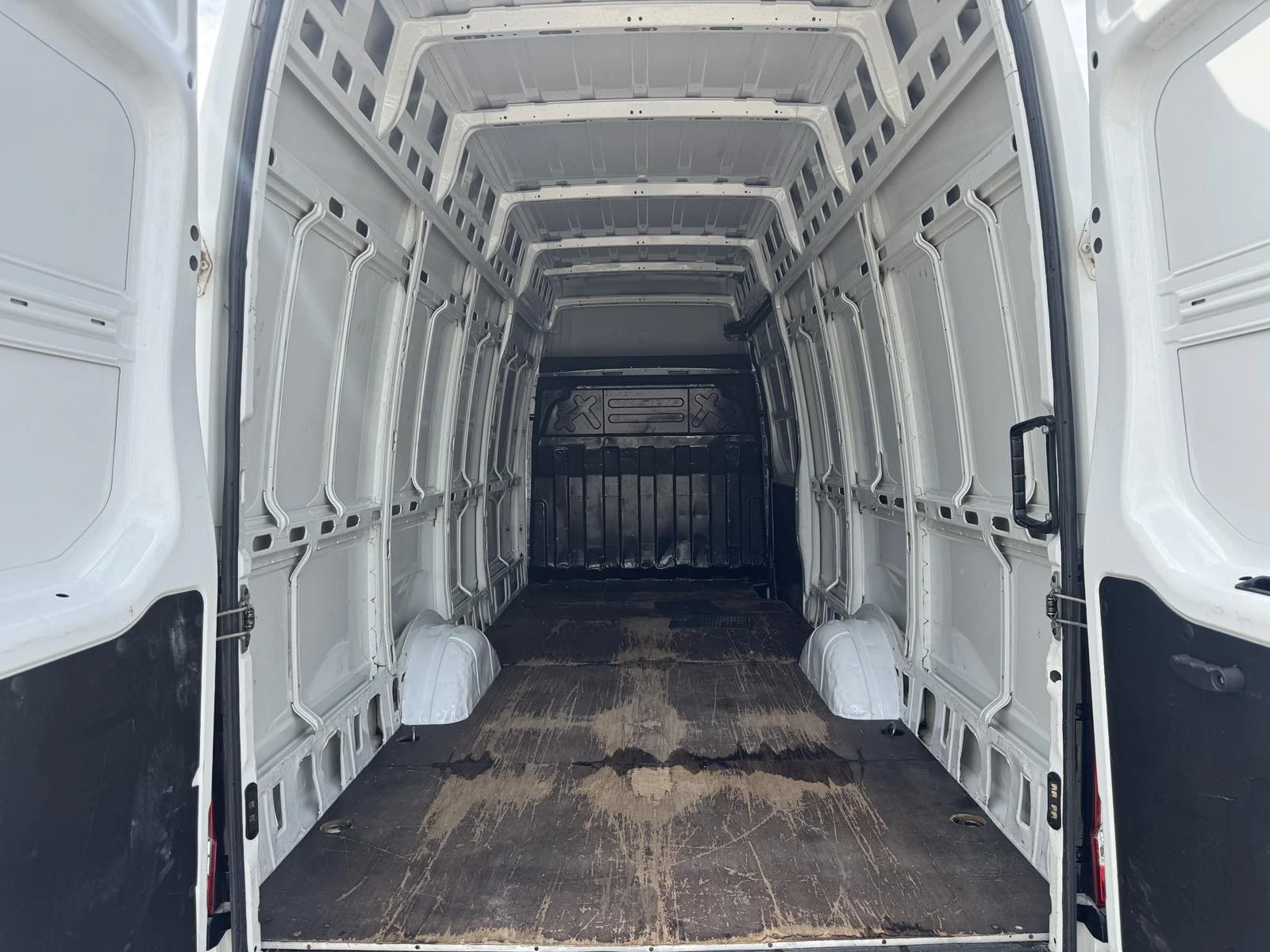 Iveco Daily 35S18 3000CC MAXI KLIMA, снимка 16 - Бусове и автобуси - 54515668