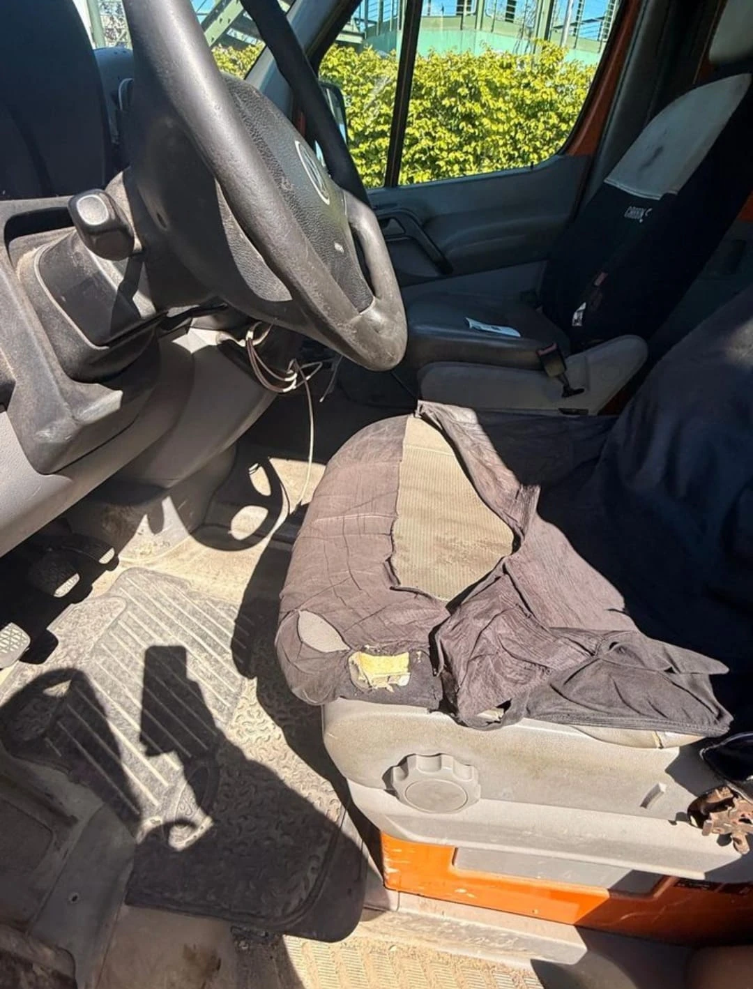VW Crafter, снимка 9 - Бусове и автобуси - 55103998