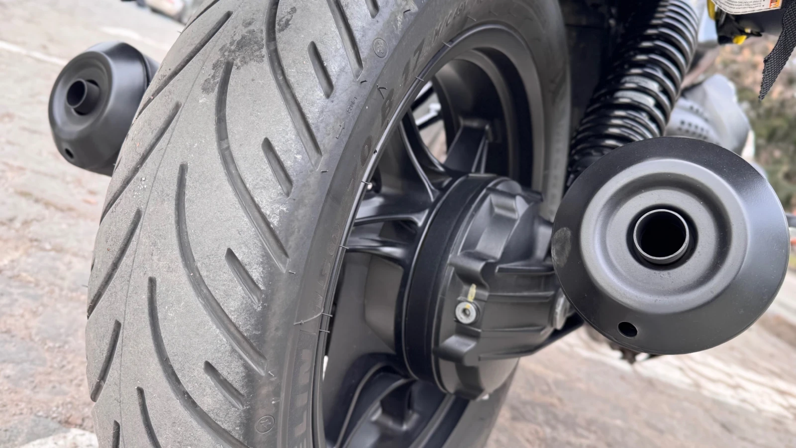 Moto Guzzi V V7 Stone 850 - изображение 7