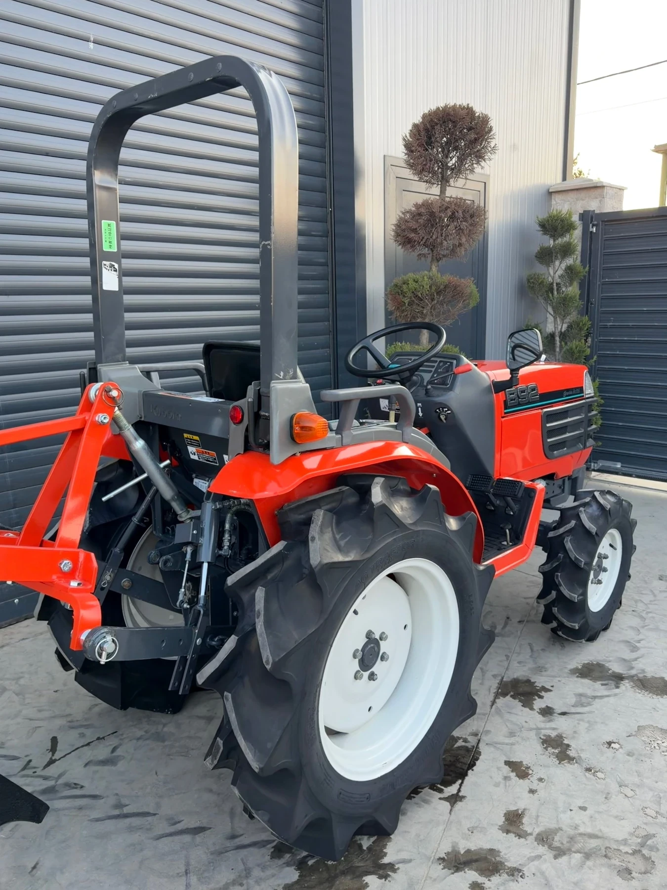 Трактор Kubota B92 КАТО НОВ! - изображение 6