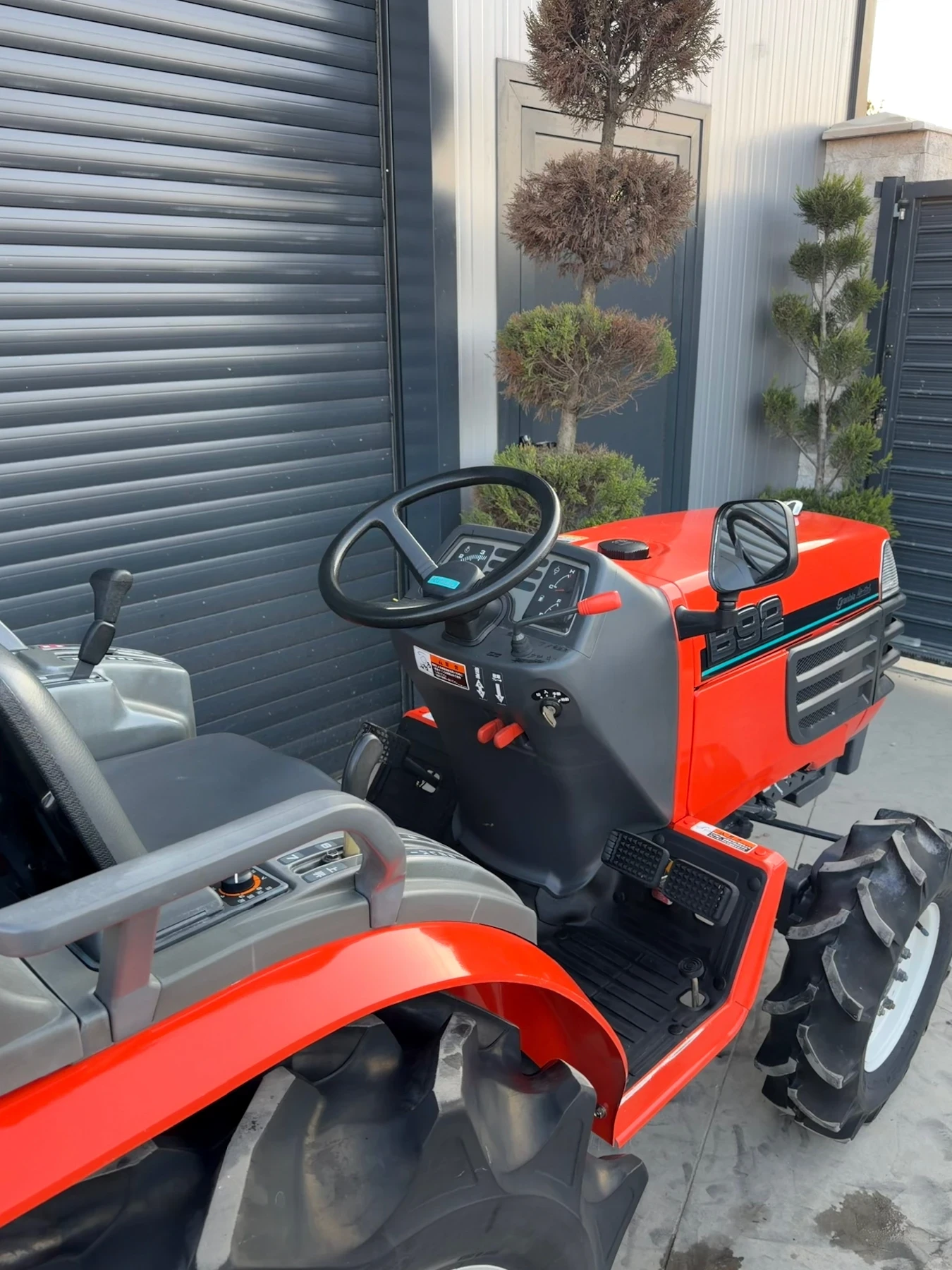 Трактор Kubota B92 КАТО НОВ! - изображение 10