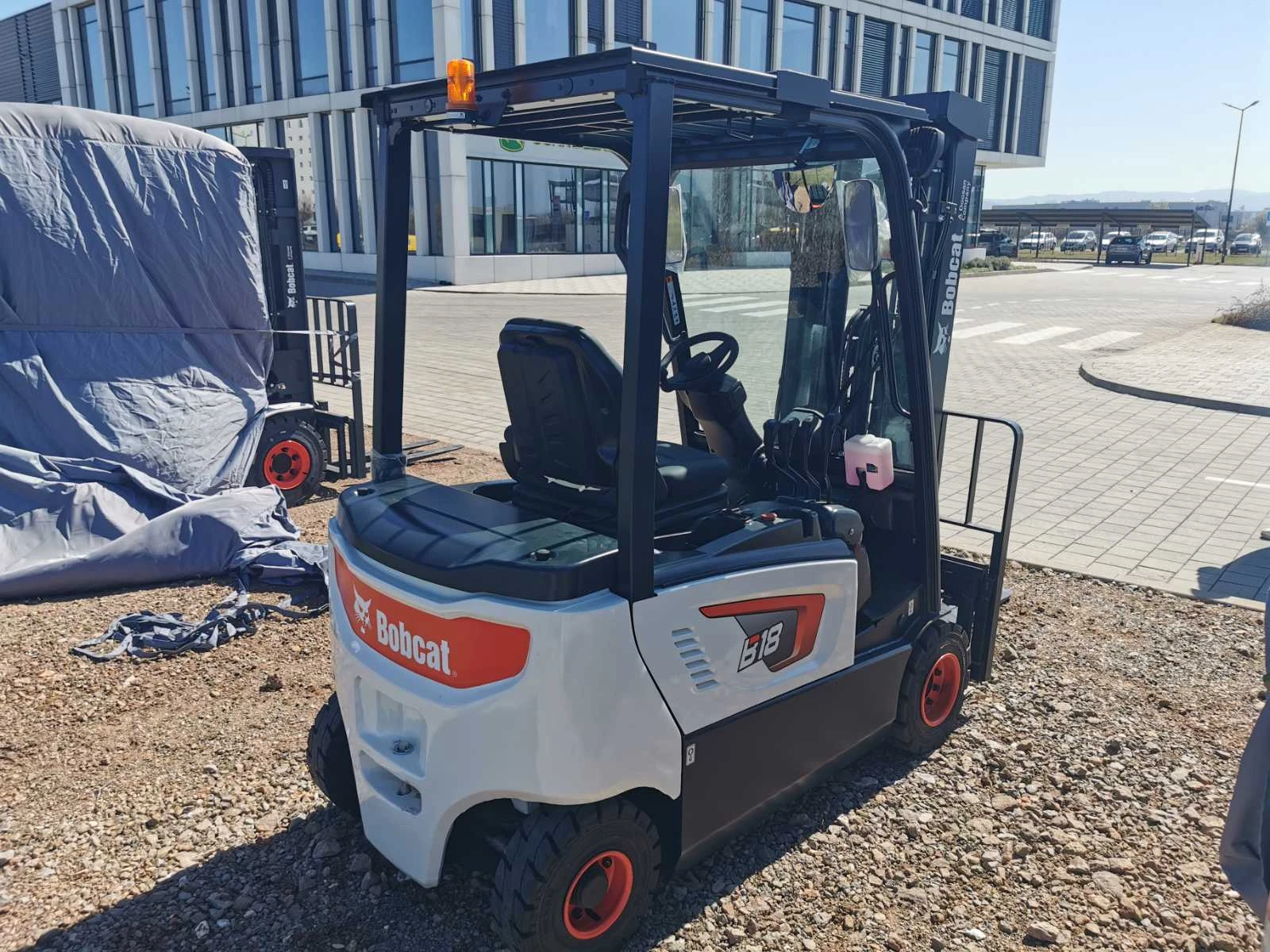 ���������� Bobcat B18X-7 | Mobile.bg � ����������� 5