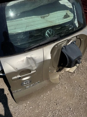 Towota Rav4 2007г заден капак със забележка-+стъклою, снимка 3