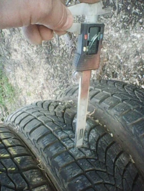 Гуми Зимни 165/65R14, снимка 3