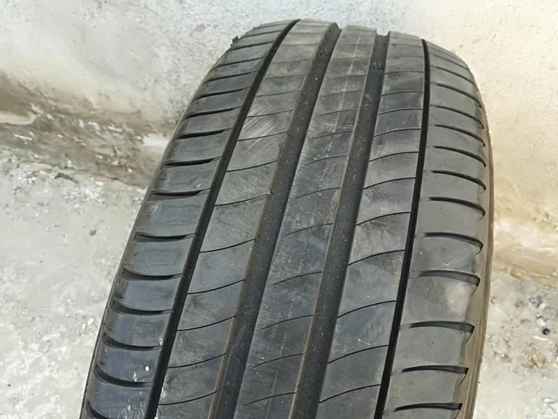 Гуми Летни 235/55R17, снимка 2 - Гуми и джанти - 21479094