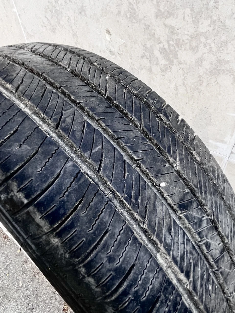 Гуми Всесезонни 225/65R17