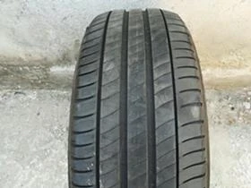      235/55R17