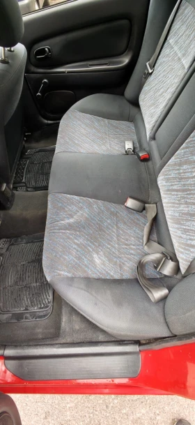 Mazda 323, снимка 10