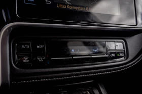 Toyota Auris 1.8 Hybrid ТОП! С ГАРАНЦИЯ! , снимка 14