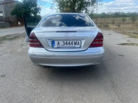 Mercedes-Benz C 220, снимка 2