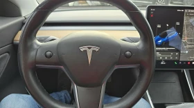 Tesla Model 3 * АВТО КРЕДИТ* ЦЕНА ДО БГ * СЕРВИЗНА ИСТОРИЯ *  - 17500 € / 34227.03 лв. - 16389841 9
