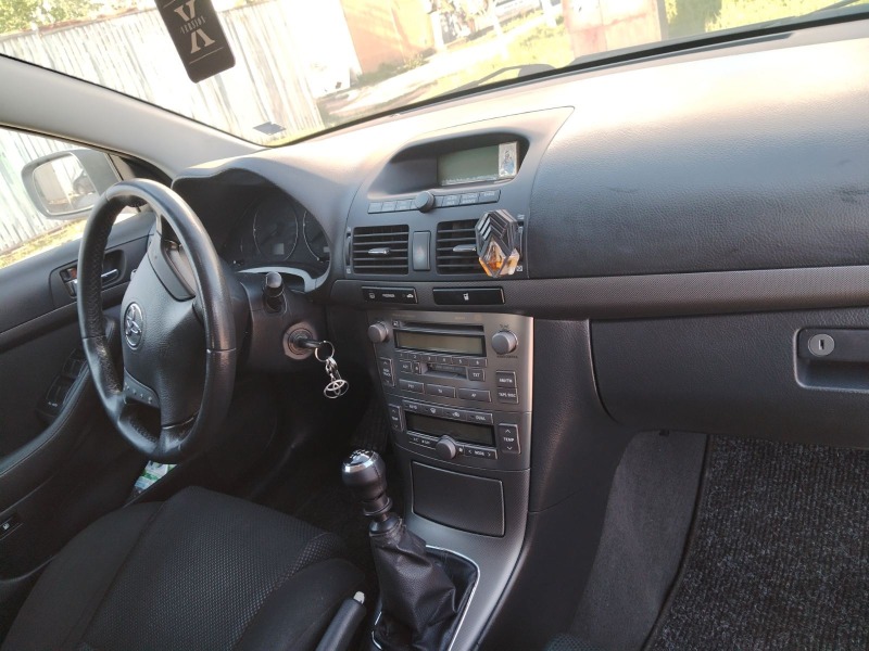 Toyota Avensis 2.2 D , снимка 4 - Автомобили и джипове - 45628166