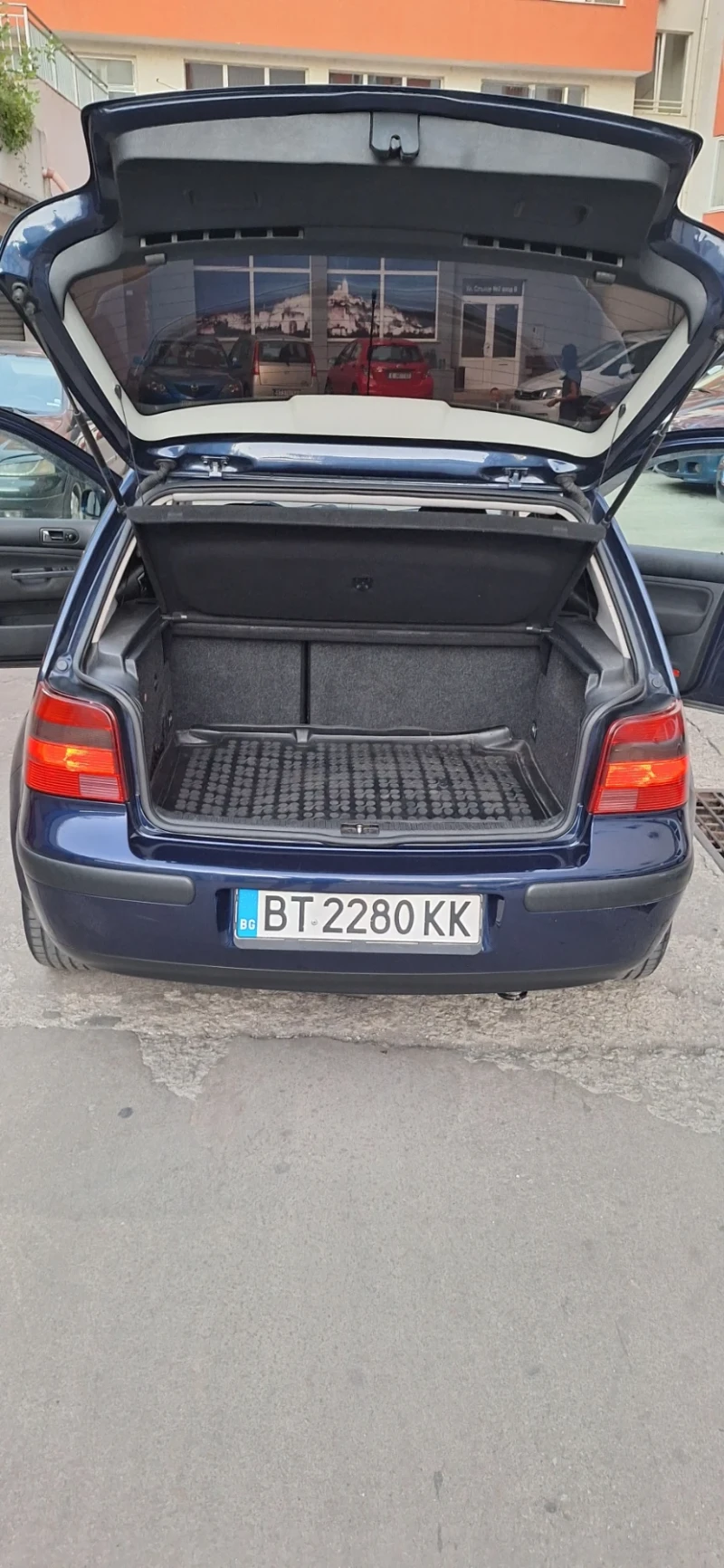 VW Golf, снимка 4 - Автомобили и джипове - 47173074