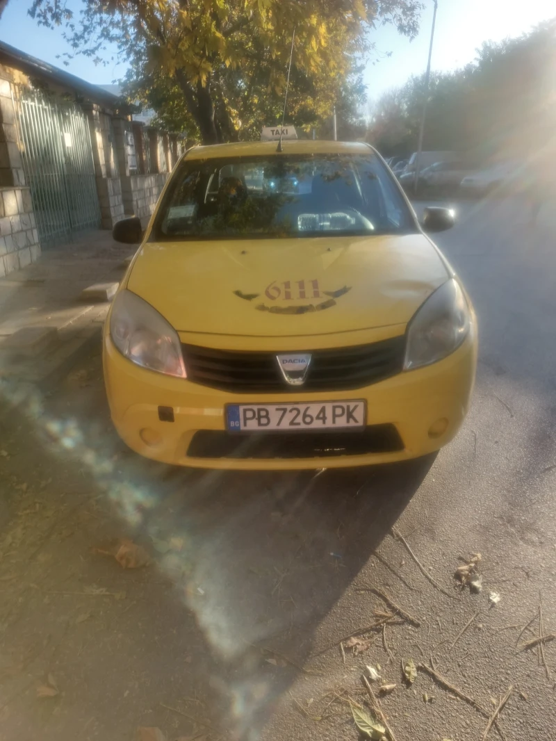 Dacia Sandero, снимка 1 - Автомобили и джипове - 48504792