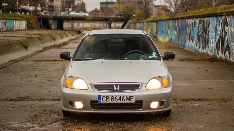 Honda Civic, снимка 1 - Автомобили и джипове - 48006251